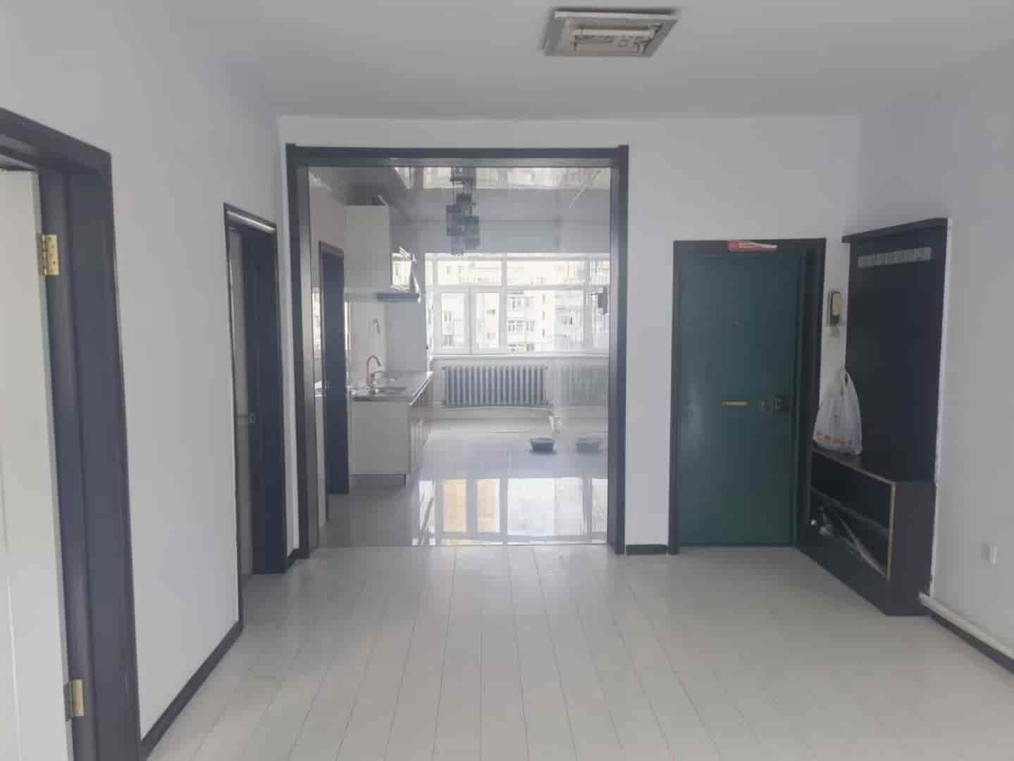 工农区18委，东方红二中学区房，7楼顶楼