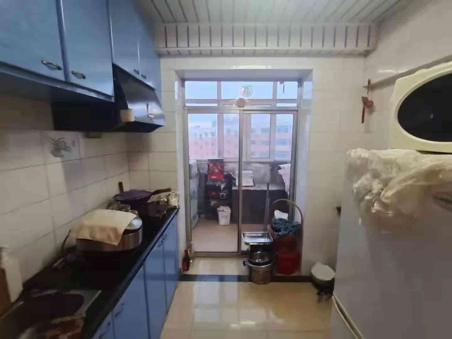 [强]28委多选校区，装潢街农行楼上七楼，94平方，空学籍，满五，