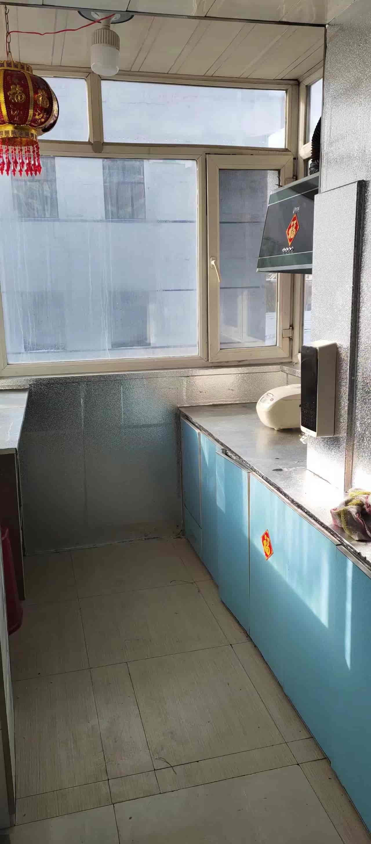 房主降价了～站前铁路村龙运大酒店附近 3楼