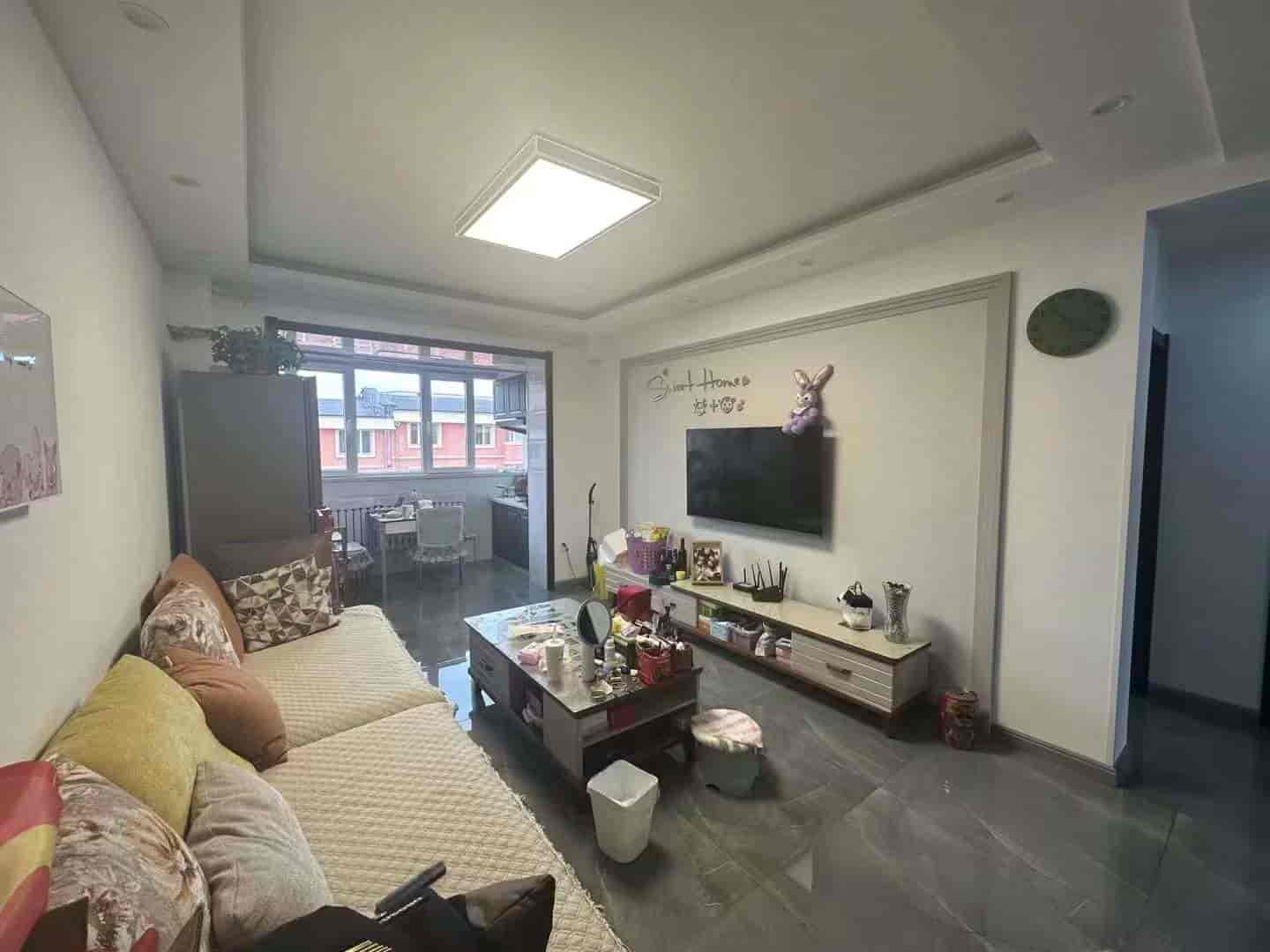 湖滨小区6楼84平16.8万