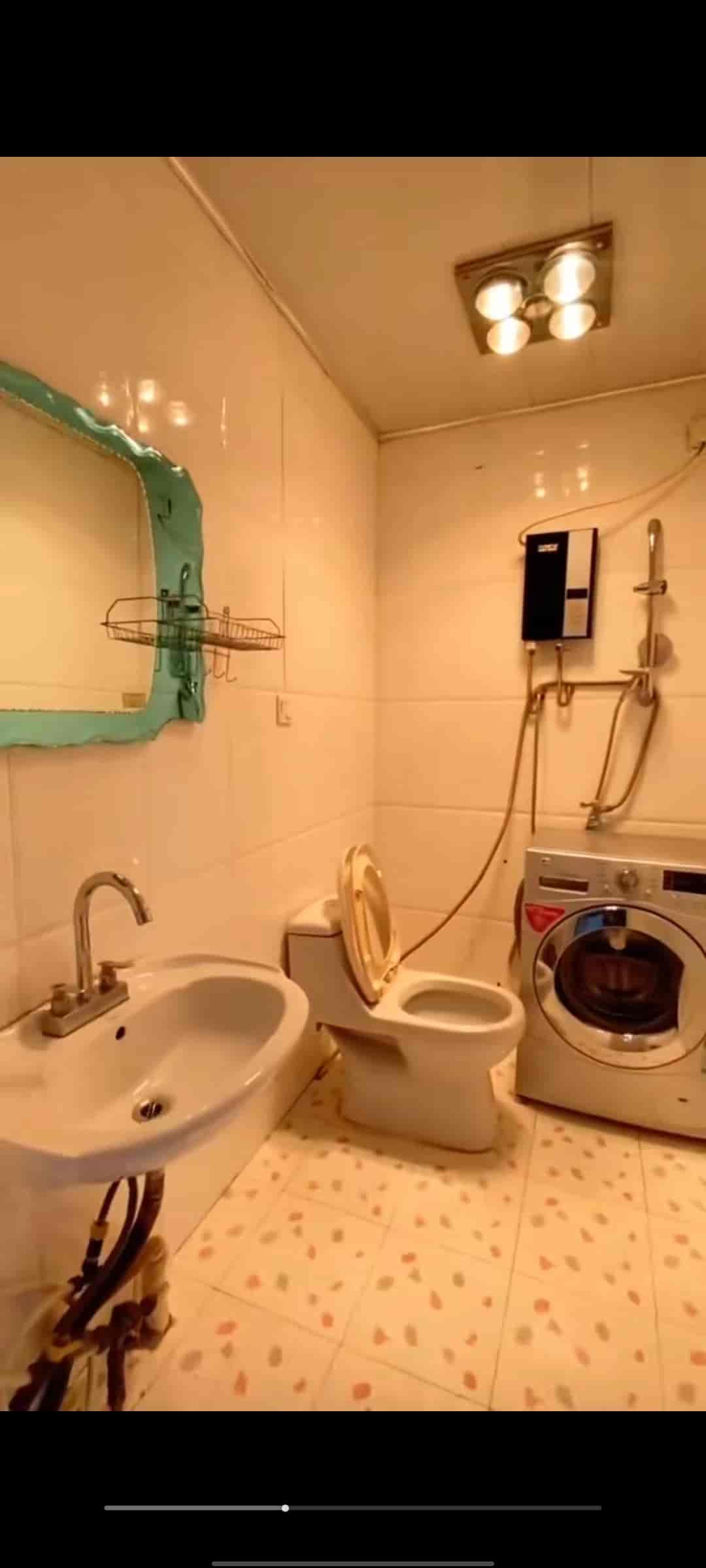 比优特黎明店旁边顶楼