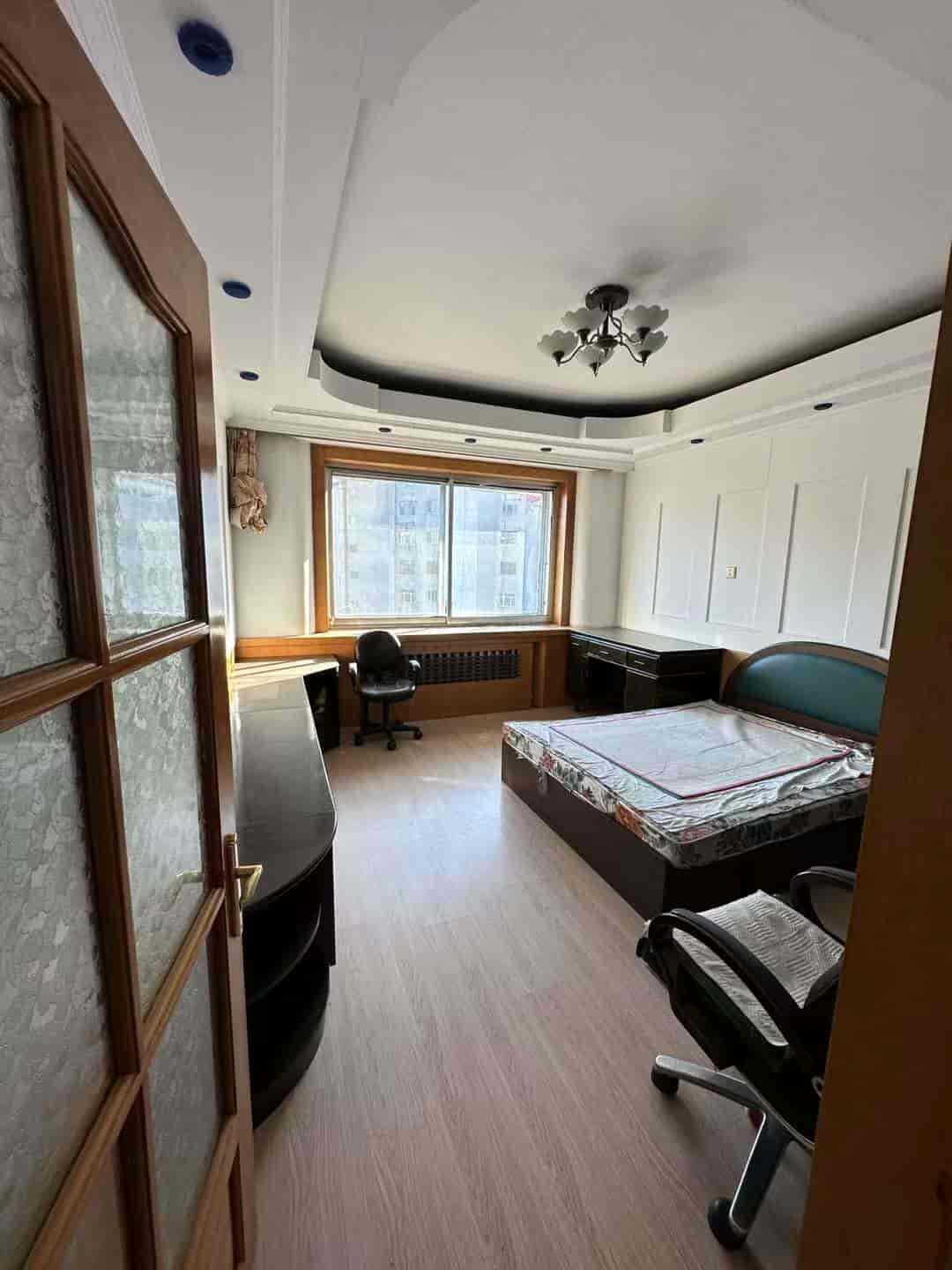 东北亚楼   93平方  顶楼  9.9万