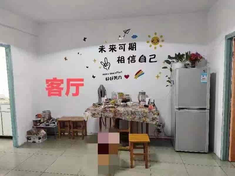 四中学区一中对面建安小区6楼非顶72平13.8万