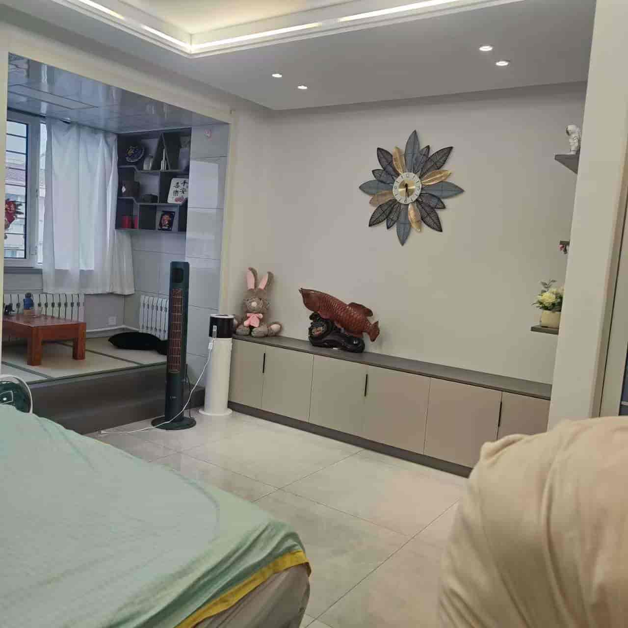 九州松鹤C区7楼76平精装8.8万