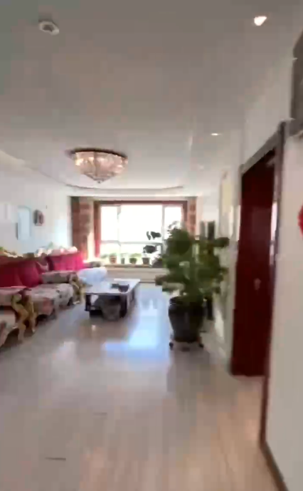 阳光家园4楼，